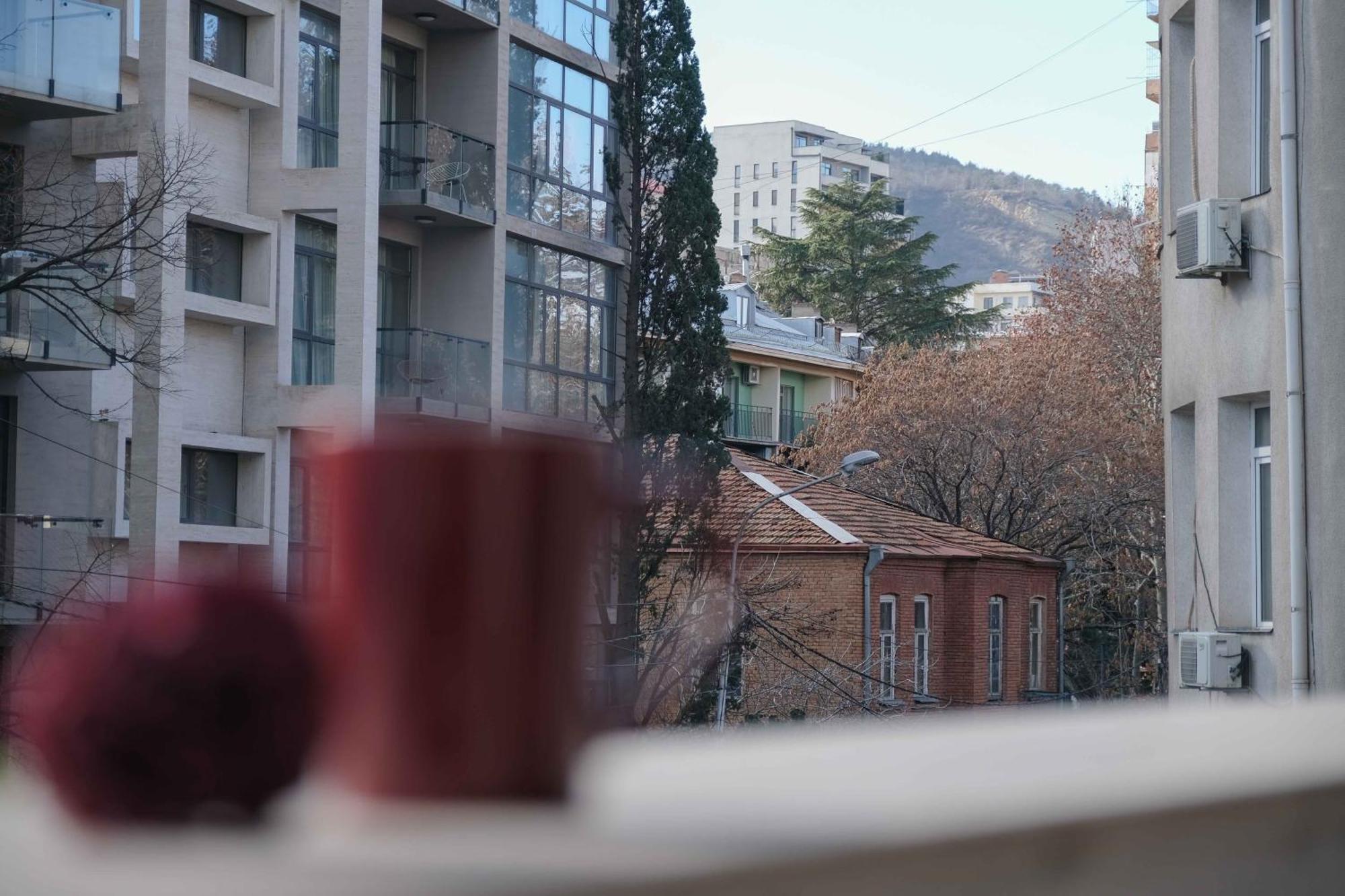 Round Garden Hotel Tiflis Dış mekan fotoğraf