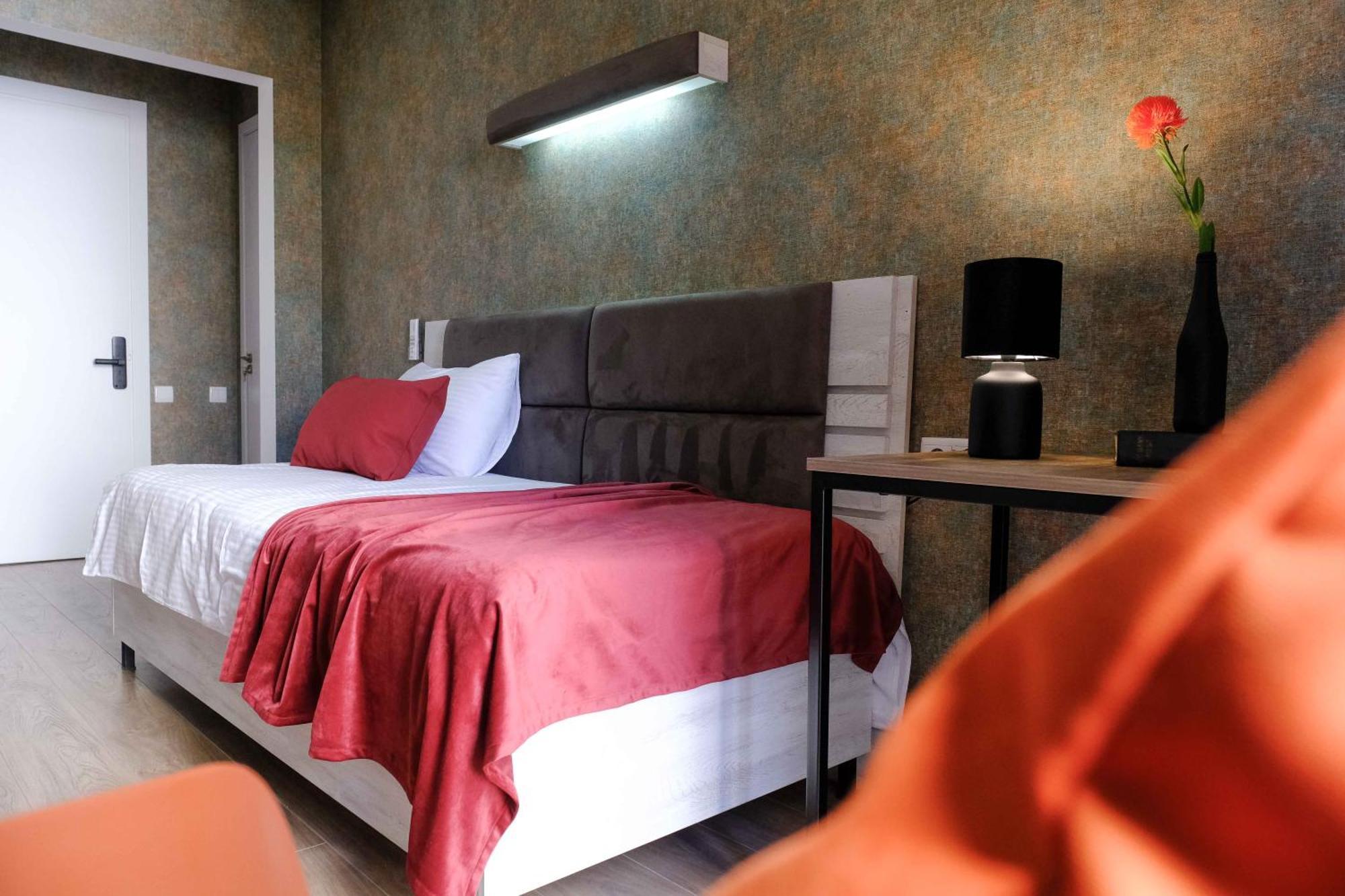 Round Garden Hotel Tiflis Dış mekan fotoğraf